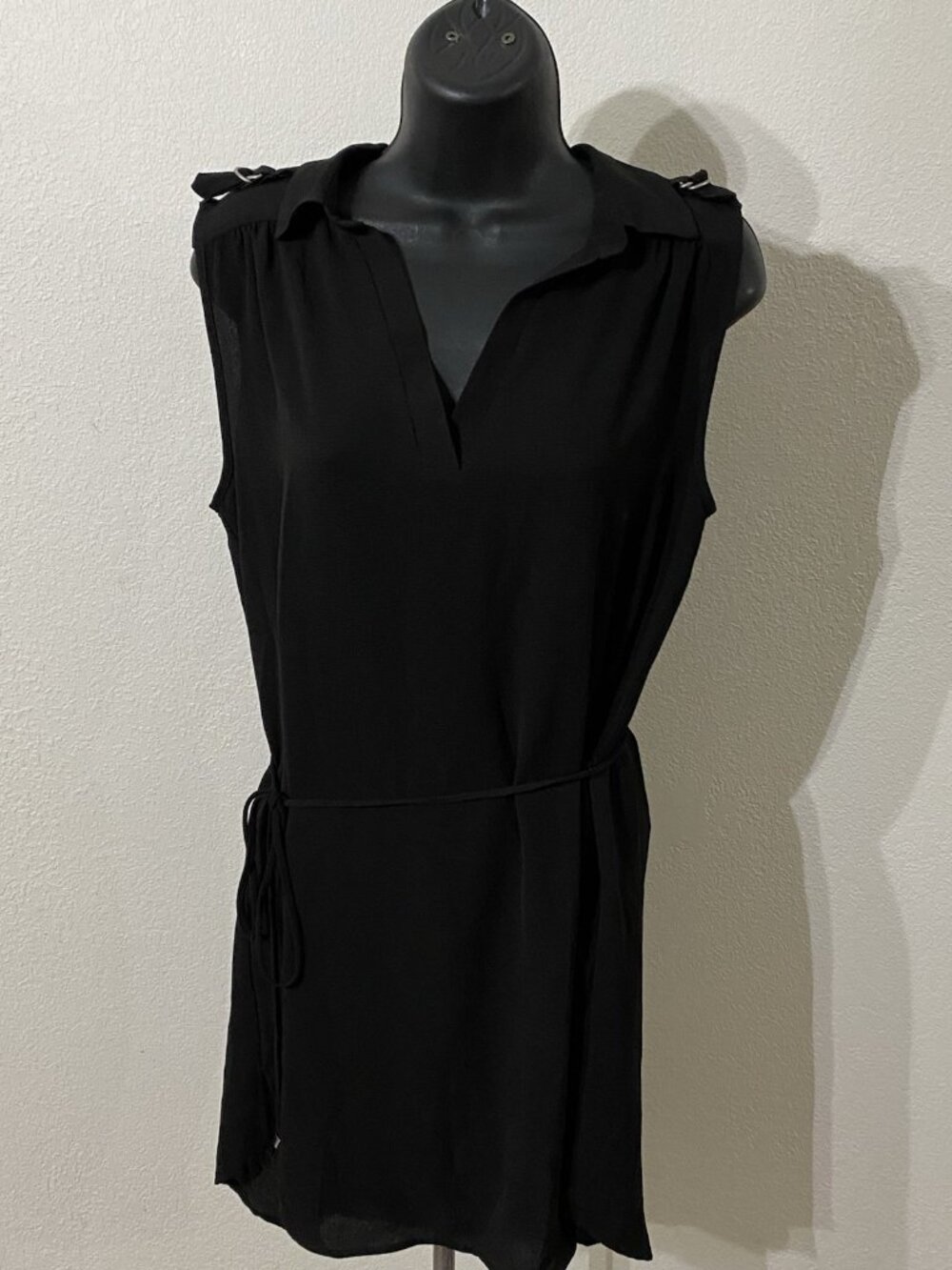 Meraki Womens Size M Short Black Dress Sleeveless Tie Belt 34” Bust